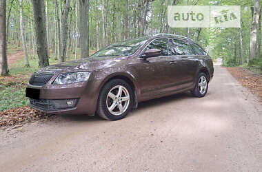 Универсал Skoda Octavia 2015 в Луцке