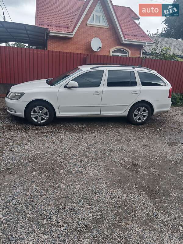 Универсал Skoda Octavia 2011 в Черкассах