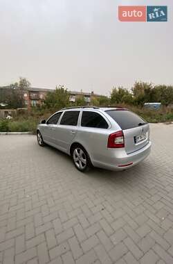Универсал Skoda Octavia 2010 в 