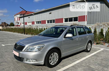 Универсал Skoda Octavia 2010 в Луцке