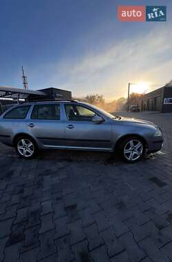 Універсал Skoda Octavia 2005 в Звягелі