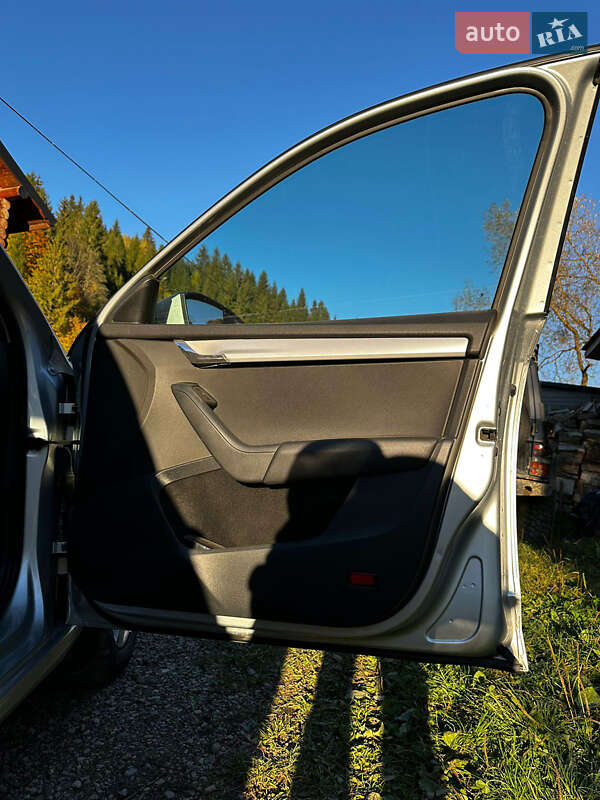 Универсал Skoda Octavia 2014 в Верховине