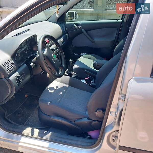 Лифтбек Skoda Octavia 2002 в Измаиле