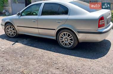 Лифтбек Skoda Octavia 2002 в 