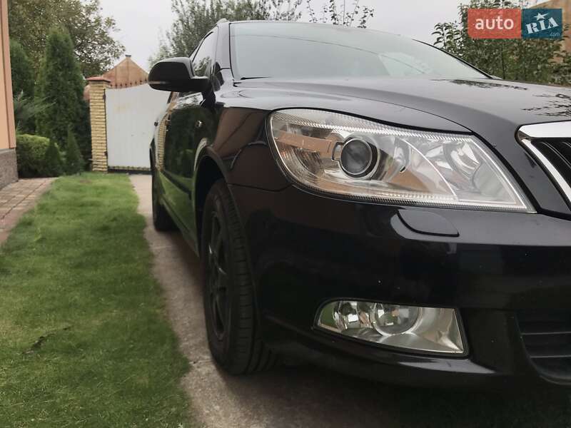 Універсал Skoda Octavia 2011 в Черкасах