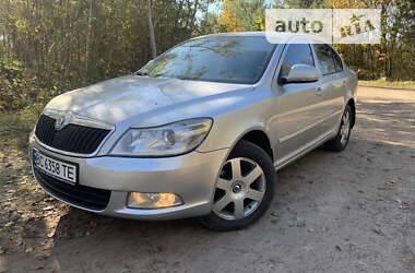 Лифтбек Skoda Octavia 2011 в Жовкве