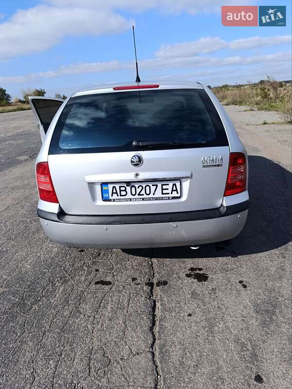 Універсал Skoda Octavia 2002 в Бару
