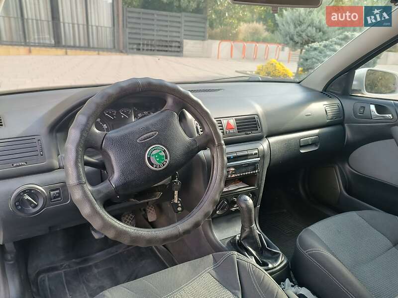 Лифтбек Skoda Octavia 2005 в Николаеве