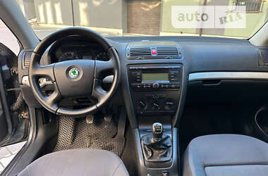 Лифтбек Skoda Octavia 2005 в Ивано-Франковске