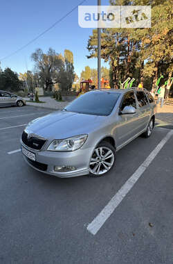 Универсал Skoda Octavia 2010 в Чернигове