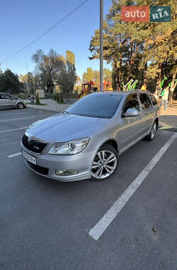 Универсал Skoda Octavia 2010 в Чернигове