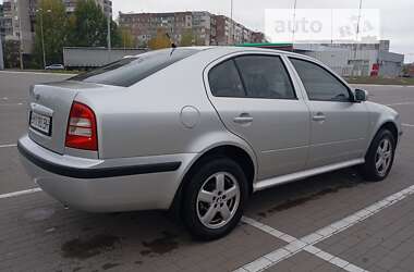 Лифтбек Skoda Octavia 2004 в Сумах