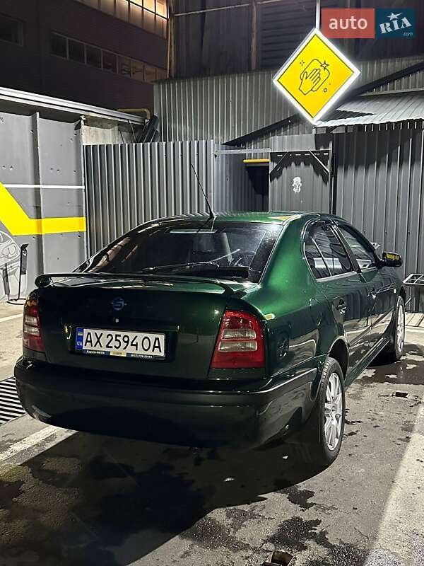 Лифтбек Skoda Octavia 2002 в Харькове