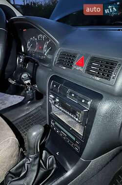 Лифтбек Skoda Octavia 2002 в 