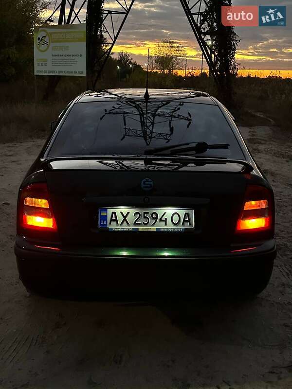 Лифтбек Skoda Octavia 2002 в Харькове