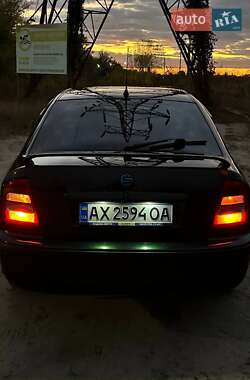 Лифтбек Skoda Octavia 2002 в 