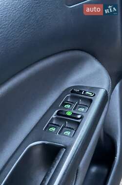 Лифтбек Skoda Octavia 2002 в 