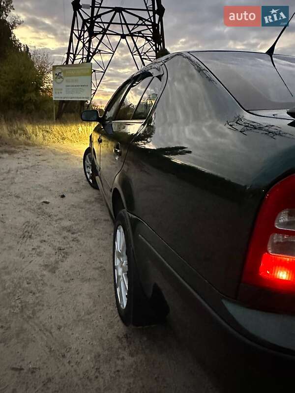 Лифтбек Skoda Octavia 2002 в Харькове