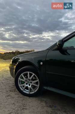 Лифтбек Skoda Octavia 2002 в 