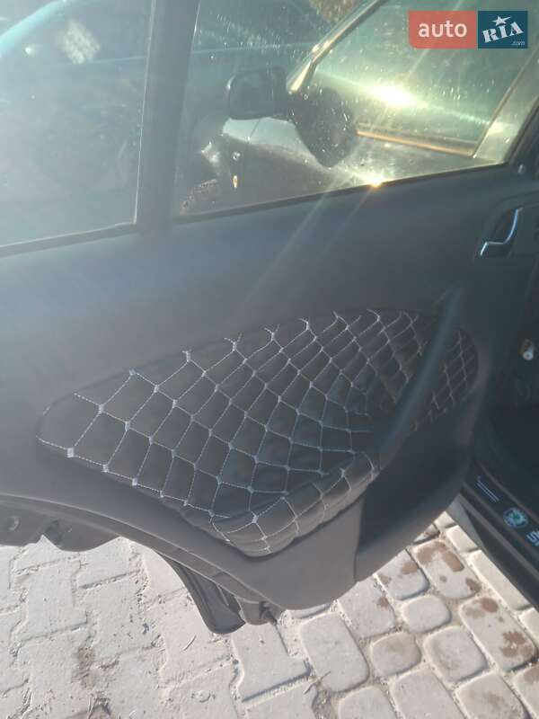 Універсал Skoda Octavia 2002 в Новояворівську