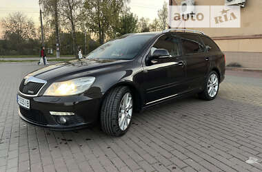 Універсал Skoda Octavia 2011 в Шепетівці