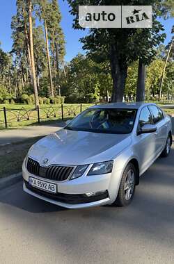 Лифтбек Skoda Octavia 2019 в Киеве