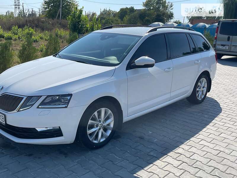 Універсал Skoda Octavia 2020 в Новодністровську