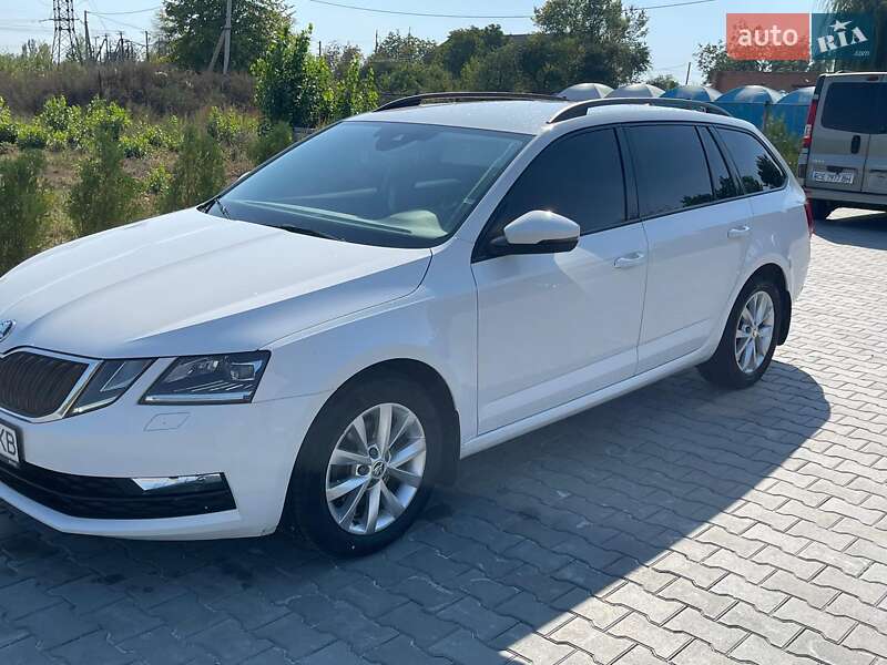 Універсал Skoda Octavia 2020 в Новодністровську