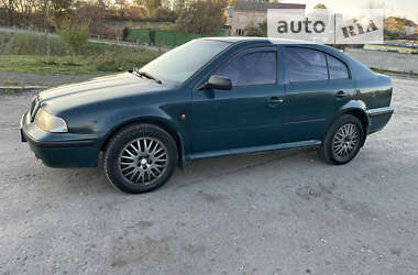 Ліфтбек Skoda Octavia 1998 в Теофіполі