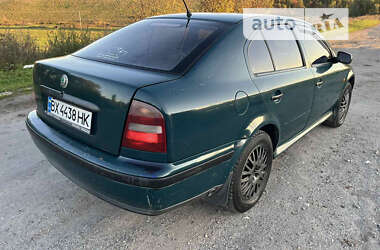 Ліфтбек Skoda Octavia 1998 в Теофіполі