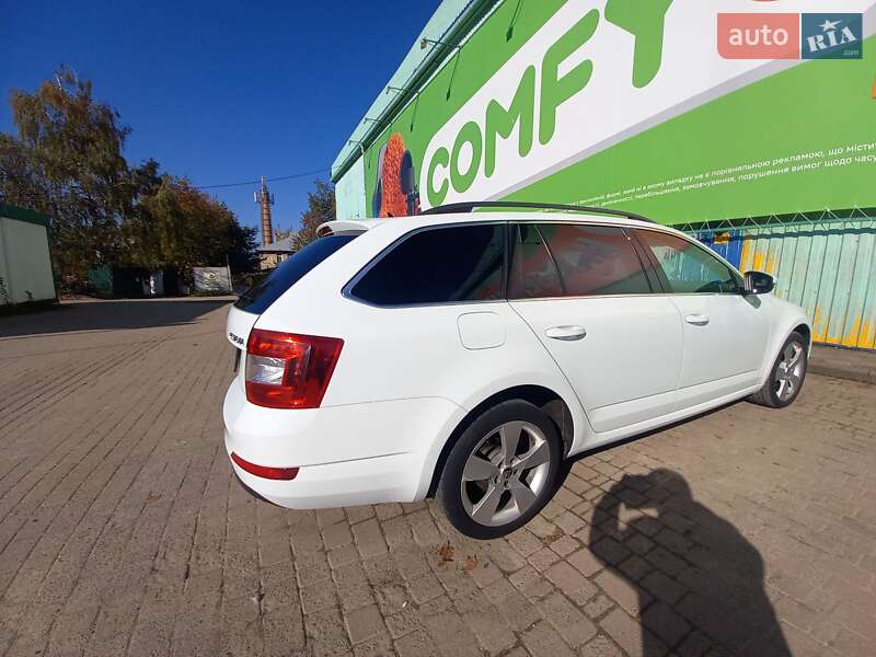 Универсал Skoda Octavia 2015 в Самборе