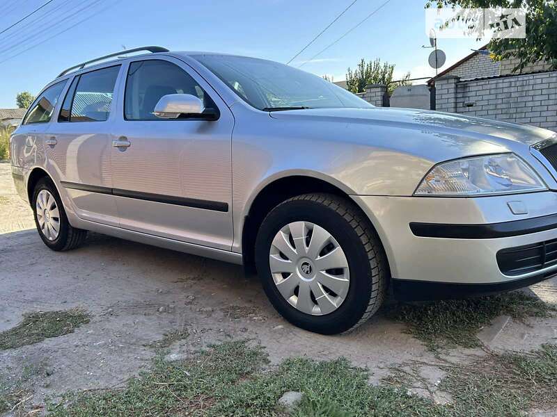 Универсал Skoda Octavia 2007 в Черкассах