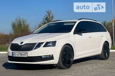 Універсал Skoda Octavia 2018 в Ужгороді