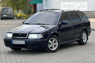 Универсал Skoda Octavia 2001 в Звягеле