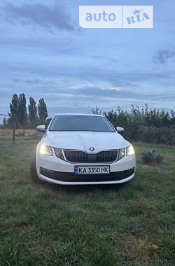 Лифтбек Skoda Octavia 2017 в Черкассах