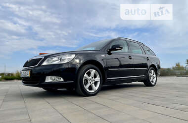 Універсал Skoda Octavia 2011 в Харкові