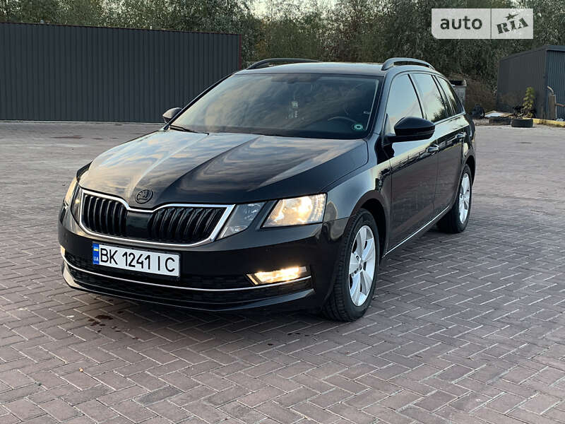 Универсал Skoda Octavia 2017 в Ровно