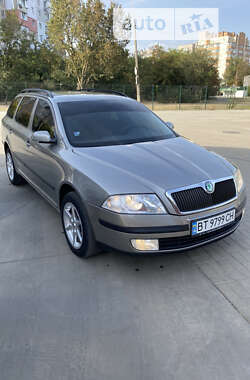 Універсал Skoda Octavia 2008 в Херсоні