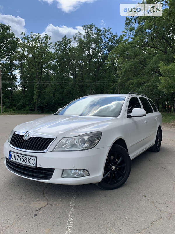 Универсал Skoda Octavia 2012 в Умани