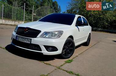 Ліфтбек Skoda Octavia 2010 в Дніпрі