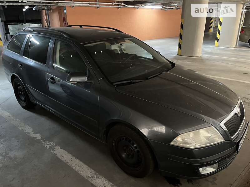 Универсал Skoda Octavia 2008 в Ужгороде