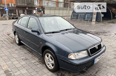 Ліфтбек Skoda Octavia 2000 в Львові