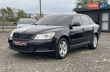 Лифтбек Skoda Octavia 2010 в 