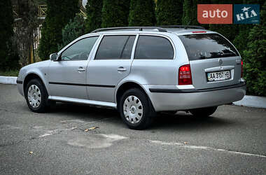 Ліфтбек Skoda Octavia 2008 в Києві