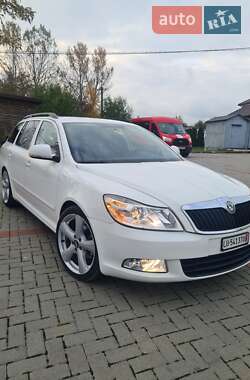 Універсал Skoda Octavia 2011 в Золочеві