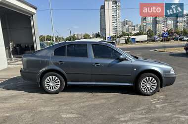 Ліфтбек Skoda Octavia 2004 в Києві