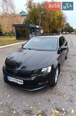 Лифтбек Skoda Octavia 2017 в Карловке