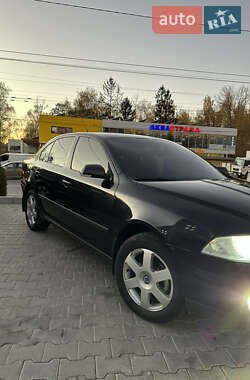 Ліфтбек Skoda Octavia 2006 в Тернополі