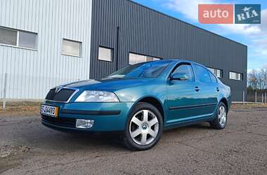 Лифтбек Skoda Octavia 2006 в Луцке