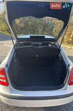 Лифтбек Skoda Octavia 2008 в 